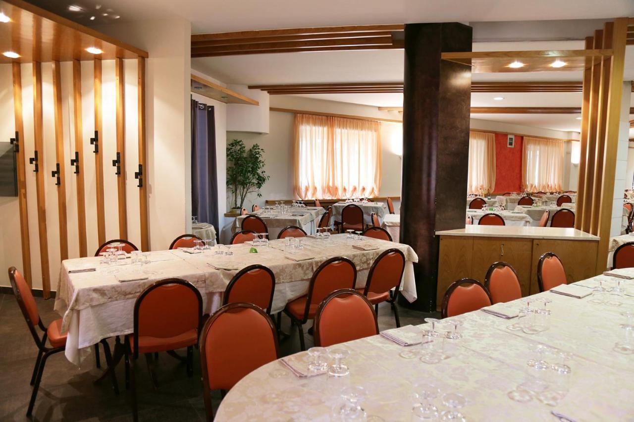 Hotel Meranda Камилятело Силано Екстериор снимка