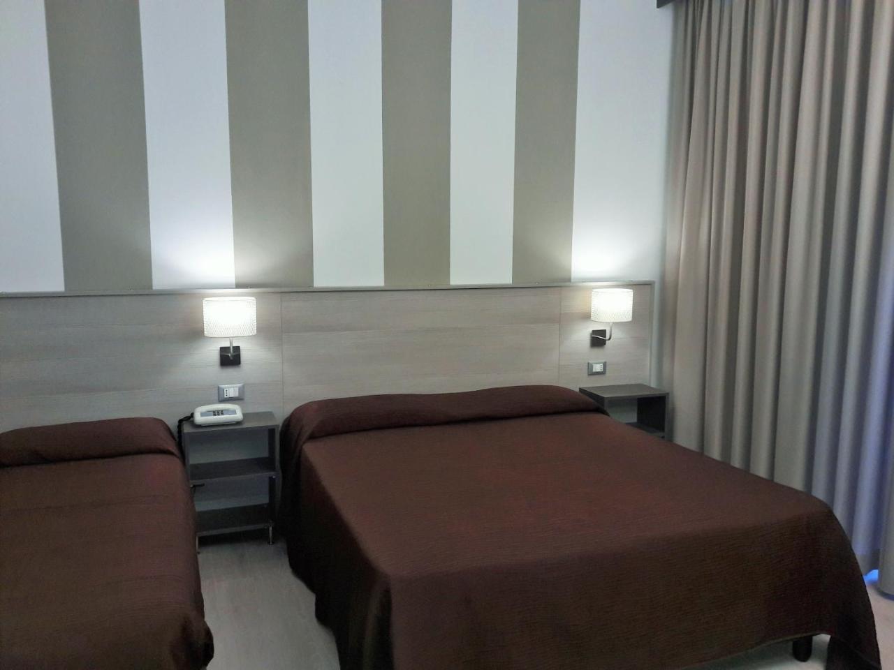 Hotel Meranda Камилятело Силано Екстериор снимка